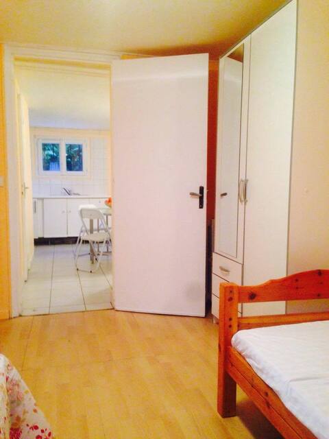 Beautiful private apartment 20min from Paris