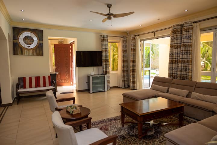 Tamasha Luxury Villa, Entire & Private 3-bedroom. - Diani Beach