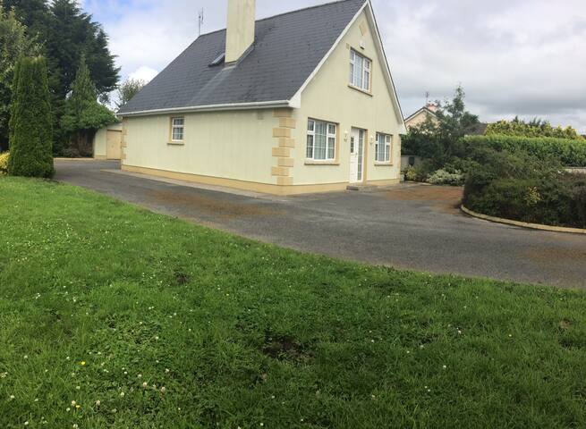 The cheapest way to get from Cavan to Ballyhaunis costs only 18, and the quickest COVID-19 Travel restrictions may apply in Ireland. Rome2rio displays up to date schedules, route maps, journey times and estimated Cavan to Ballyhaunis - 4 ways to travel via train, bus, and car