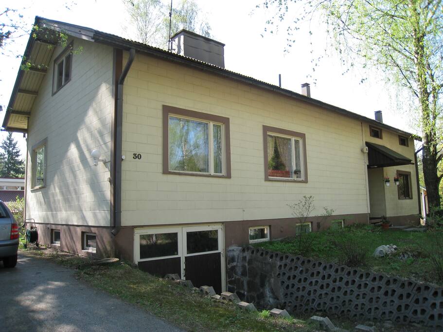 Villa Cher Juoksuhaudantien puoli
