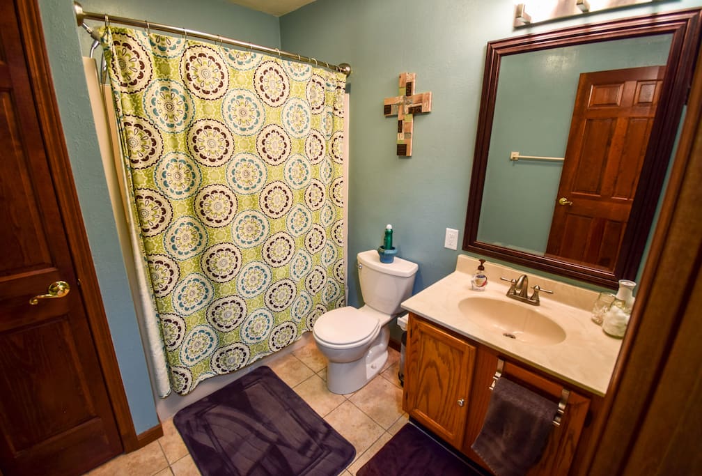 Hall bathroom with all linens in closet