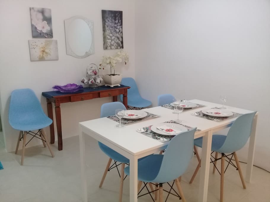 Dinning table