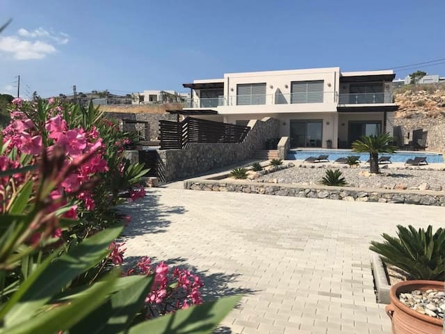 Villa Anna, Pefkos (Lindos)