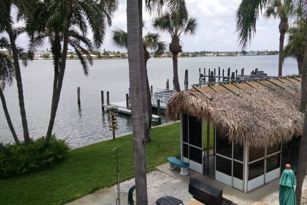 Cabana and Grill area