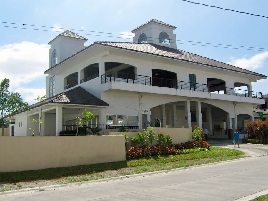 Furnished Townhouse beside SM Molino Bacoor Cavite Townhouses for
