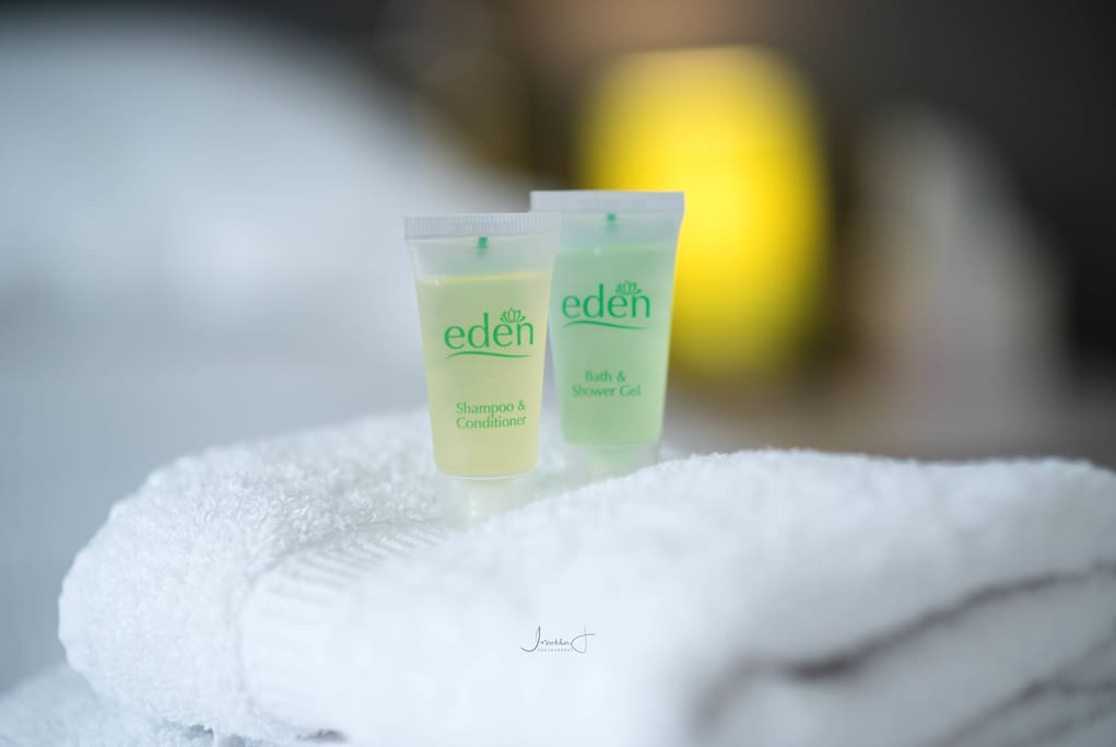 Complimentary shower gels, soaps
