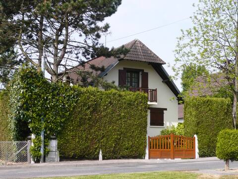 Beautiful bedroom near Rouen