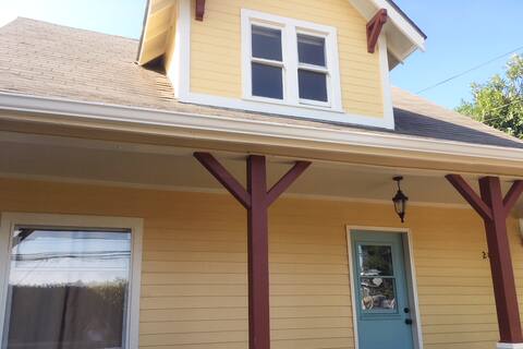 Bike, kayak, pet-friendly bungalow near the river!