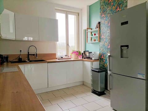 Beautiful 3 bedroom duplex near downtown
