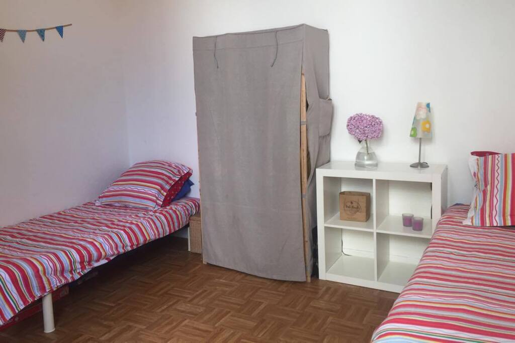 Chambre 2 lits simples