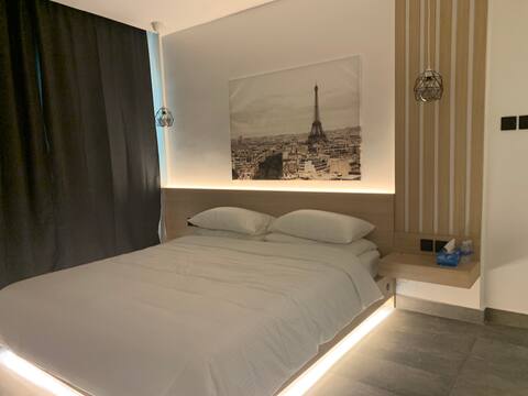 ♥ Lovely Seaview apartment heart of Salmiya