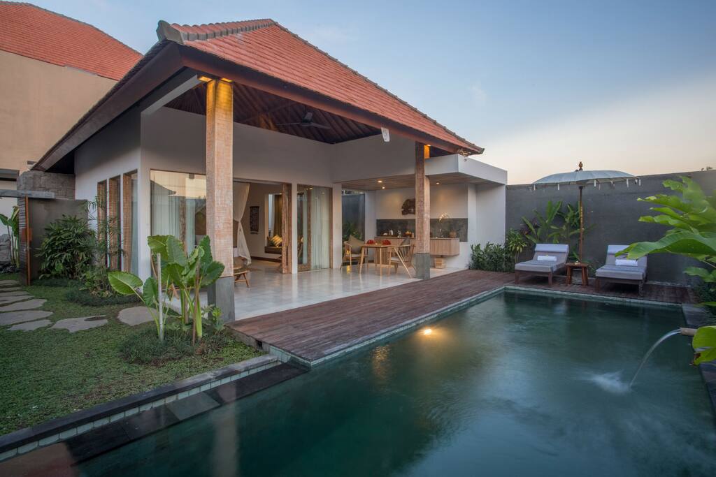 One Bedroom Pool View