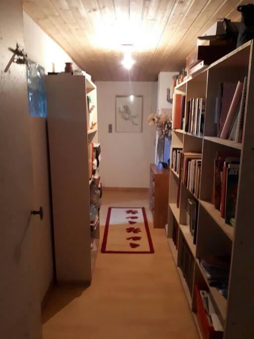 Le couloir d'entrée vers la chambre