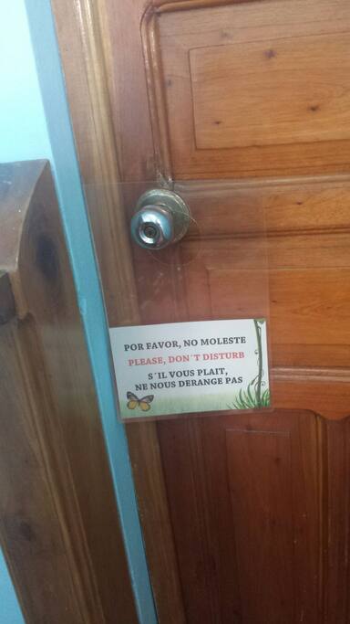Cartel de No Moleste. Ud. nos hace saber cuándo le limpiamos su habitación