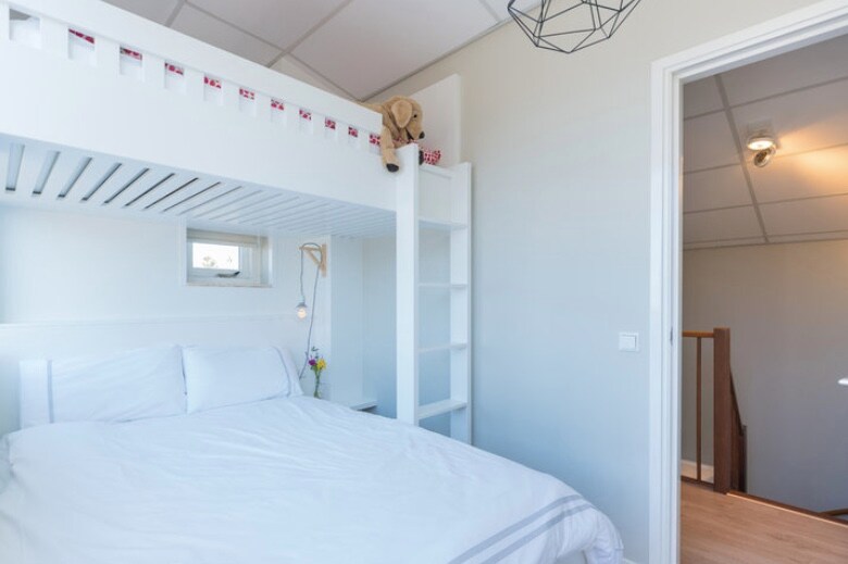 إطلالة على غرفة النوم الثانية 1