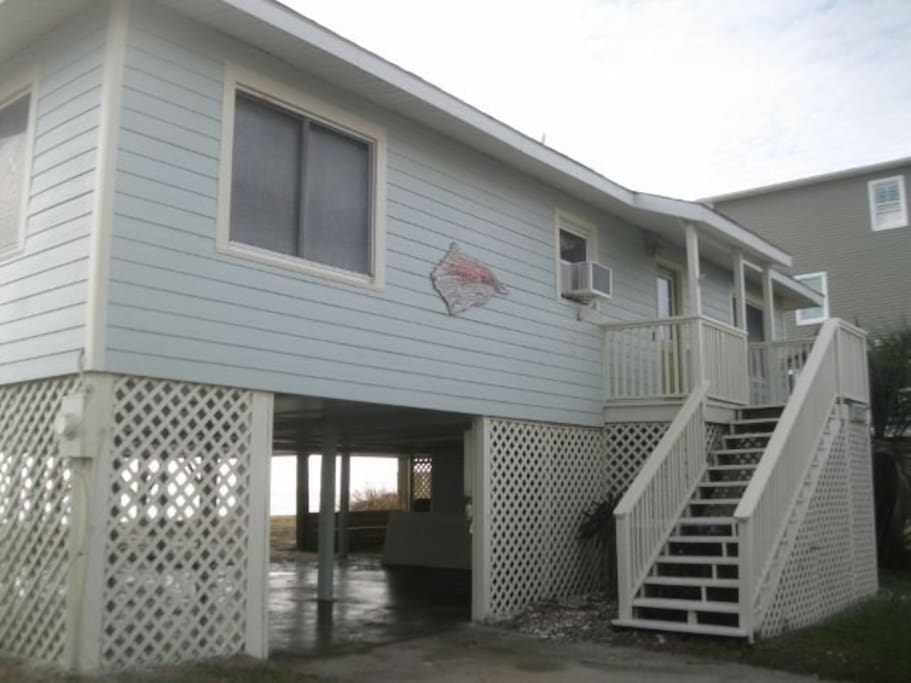 Deck,Porch,Downtown,Neighborhood,Town