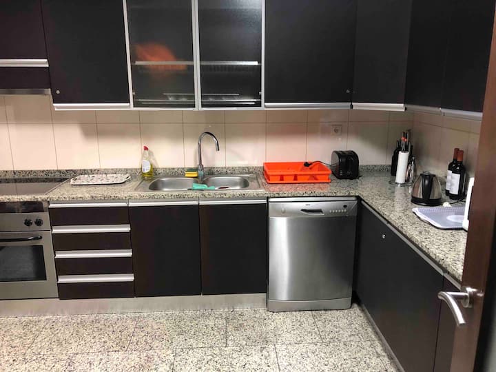 Villa With 25m Communal Pool And Close To Marina - Vilamoura