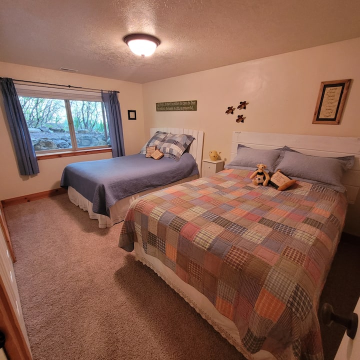 "Dhoma e bletëve" në katin e poshtëm