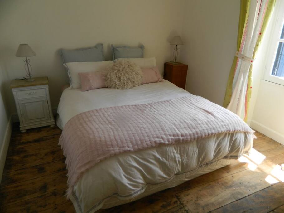 Guest bedroom