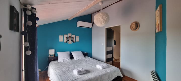 Chambre 1
Lit 180x200
Clim