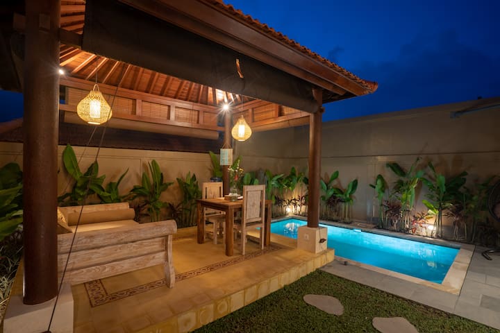 Tunjung Putih Villa Suite 2 with Private Pool