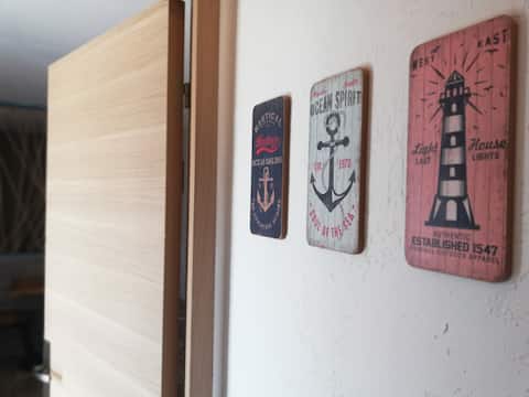 Top Airbnb: Le Sémaphore, air-conditioned room, parking, terrace, sea view à La Grande Motte