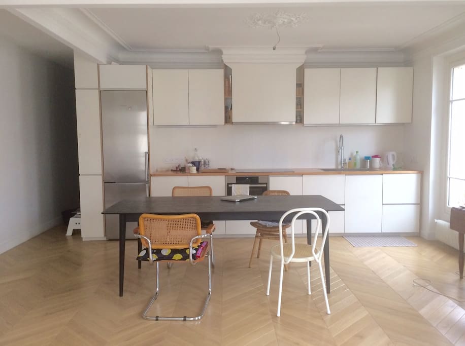 Open kitchen with dishwasher and all the tools for making your recipes.