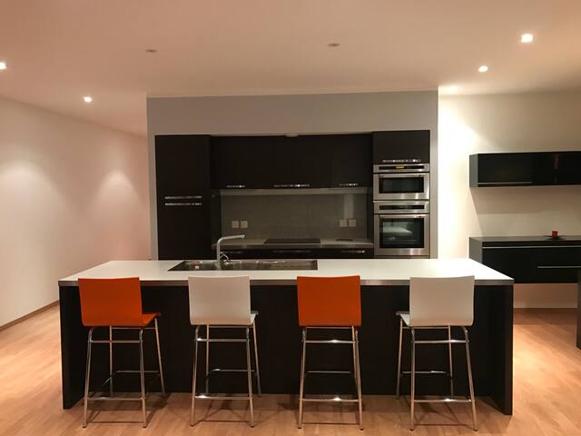 Magnifique appartement lumineux de 150m2 à Vésenaz gallery image 4