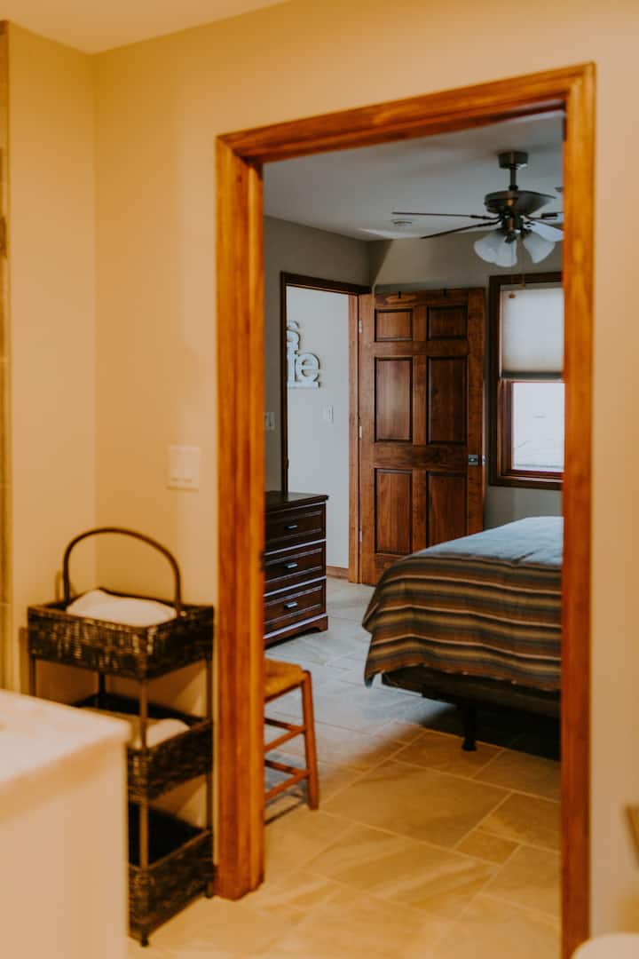 Kúpeľňa priamo mimo spálne