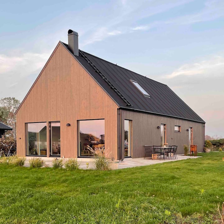 Seaside villa south of Varberg. 8 beds. Villas for Rent in Sik