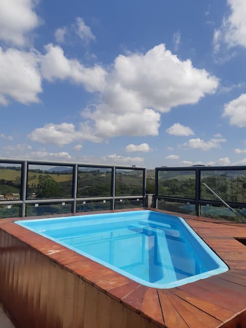 Penthouse with Pool and Beautiful View