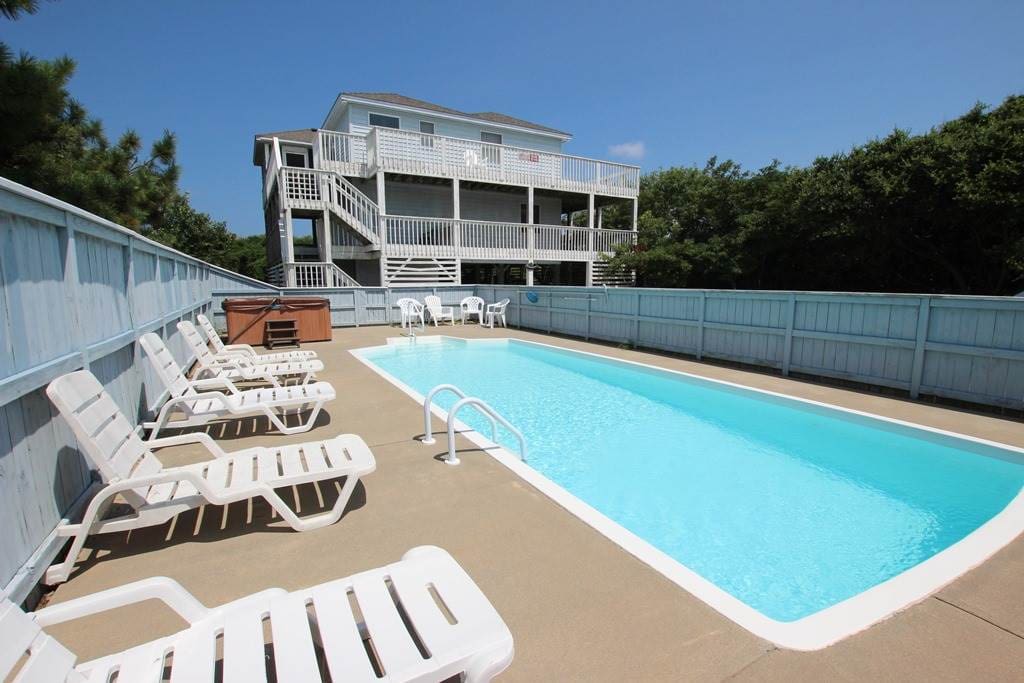 Chair,Furniture,Pool,Resort,Swimming Pool
