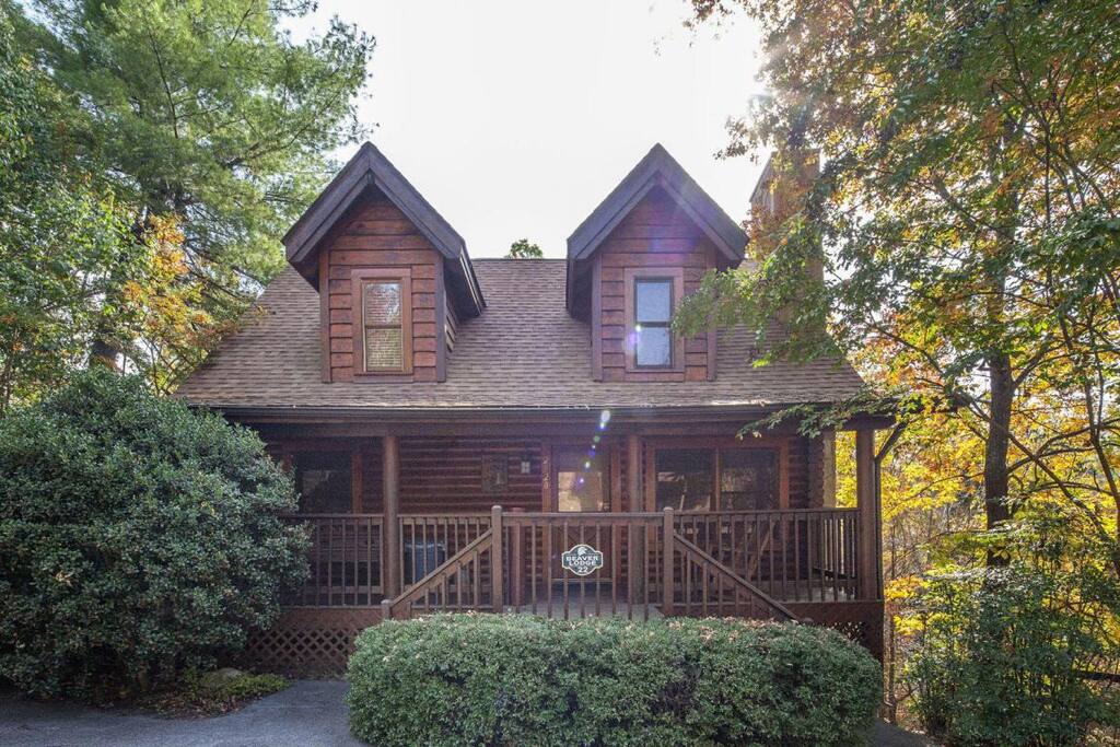 Best deals on cabins in pigeon forge tn