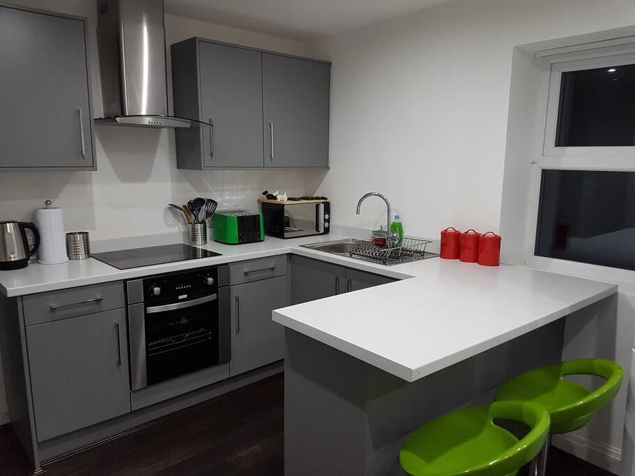 ''Absolutely fantastic house, so convenient and well equipped house. Stayed for a week, the kitchen was fully equipped with everything we needed to have meals in and there were a lot of restaurants around that served excellent food! The location of the house was very central and perfect for what we needed. Very clean and warm house, would recommend to anyone wanting to visit Liverpool for short or long stay! 10/10 for everything!''
-Christi Leigh*****