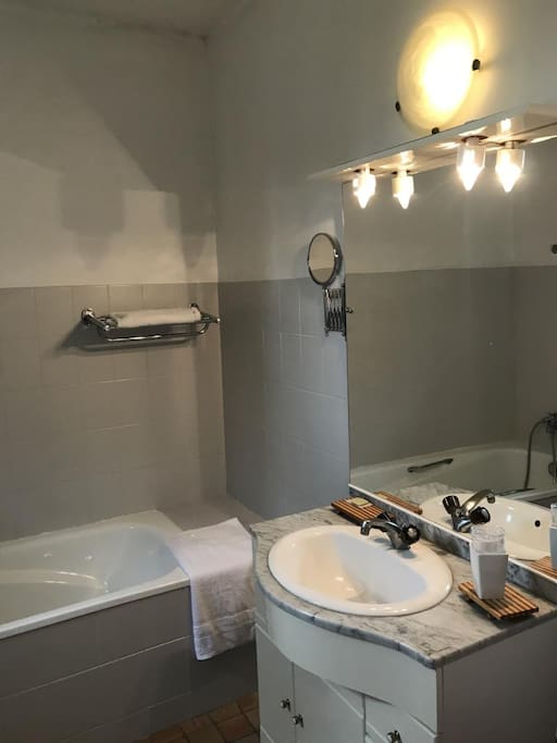 Salle de bain chambre Camélia