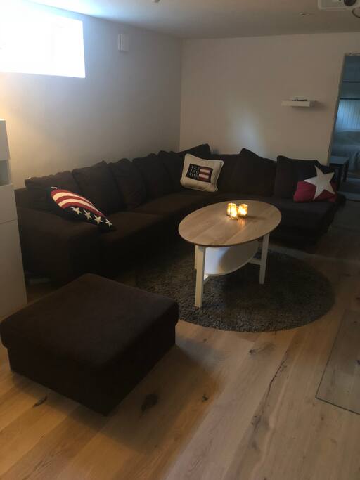 Sällskapsrum källare