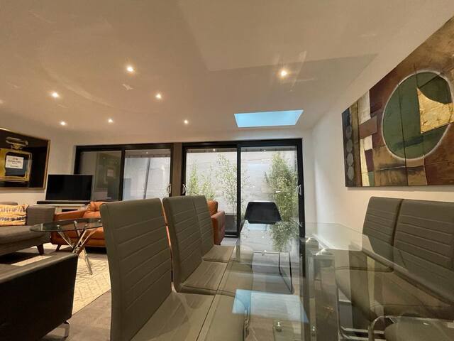 Detached house in London – Heart of Islington, N1 gallery image 2