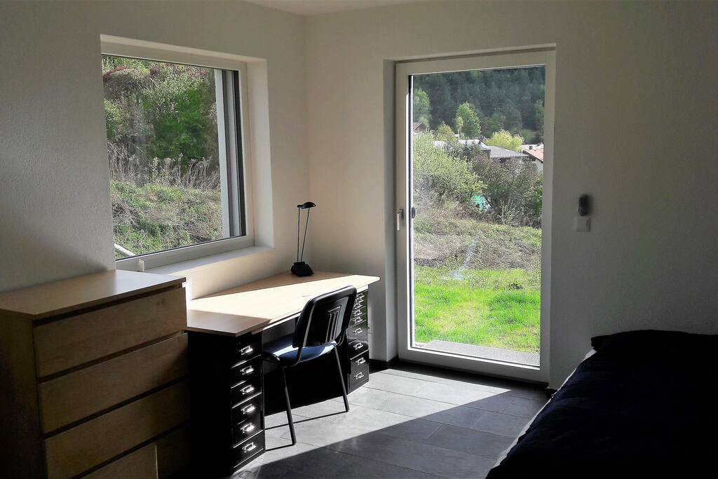 Schlafzimmer / Arbeitszimmer