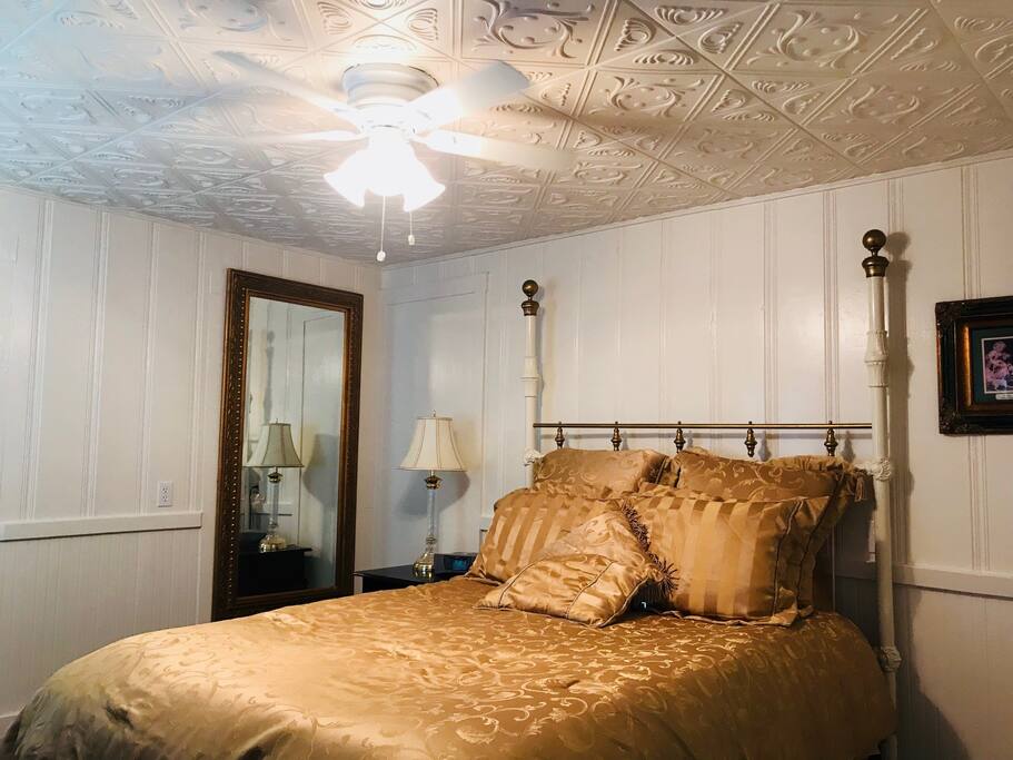The bedroom has a queen-sized bed, down comforter, fresh luxury sheets and new Berber carpet.