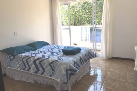 Quarto para 2 hóspedes banheiro compartilhado