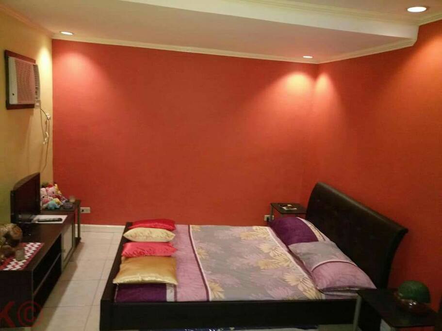 One comfy spacious bedroom :)