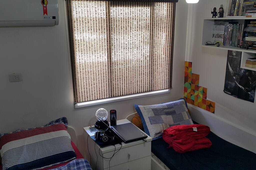 Quarto solteiro c/ Duas Camas