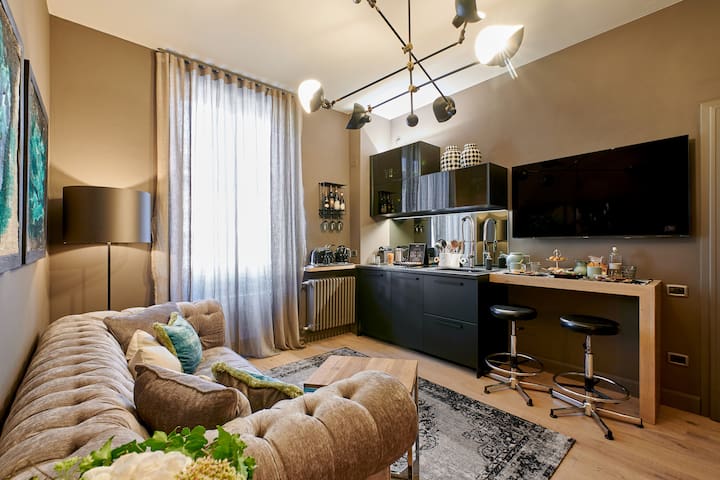 My Home For You – Tasso Style Apartment