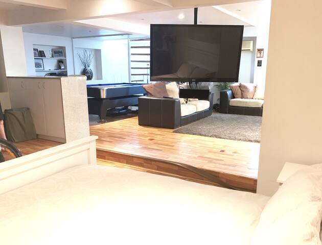 Close to Town Pet Friendly House gallery image 3