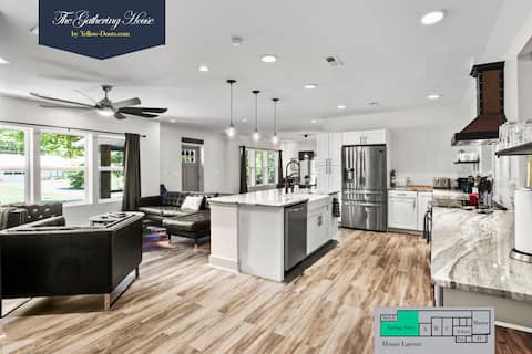 Popular Airbnb listing: "The Gathering House" Stylish Remodel-1K+4Q 2800sf in Knoxville