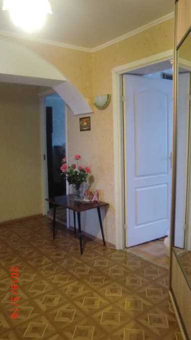 вход с прихожей в комнаты