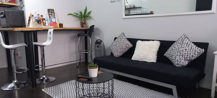 起居区，也可以兼作工作站