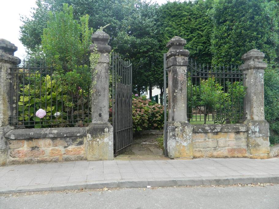 Entrada particular a la casa