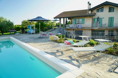 Villa Maremma With Pool Next To The Sea