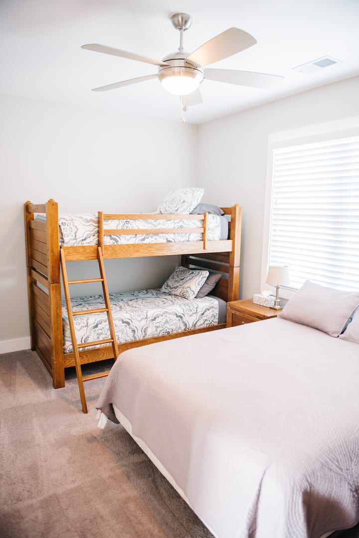 საძინებელი 3